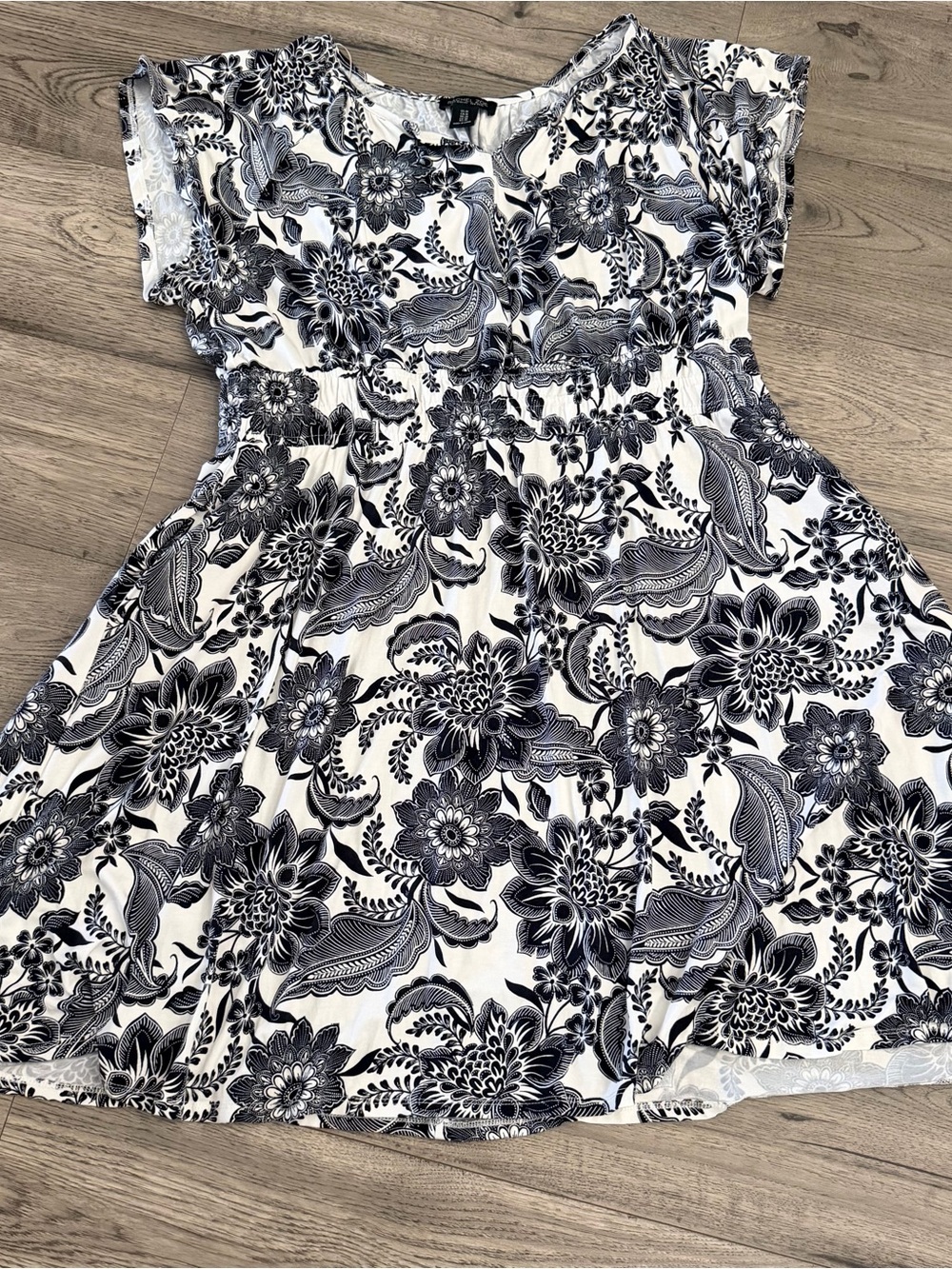 Rachel Zoe White and Black Floral Midi Dress